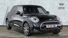 MINI Hatchback 1.5 Cooper Exclusive 5dr Auto Petrol Hatchback